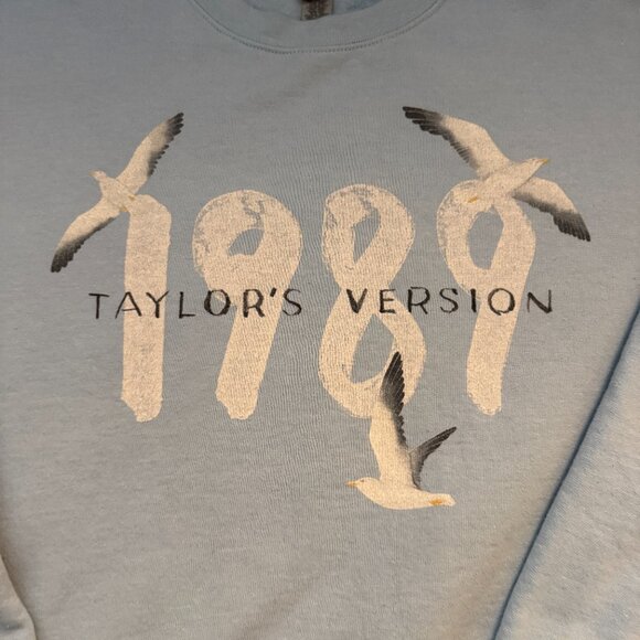 Taylor Swift '1989 Taylor’s Version' Sweatshirt - Size XL - Picture 2 of 3